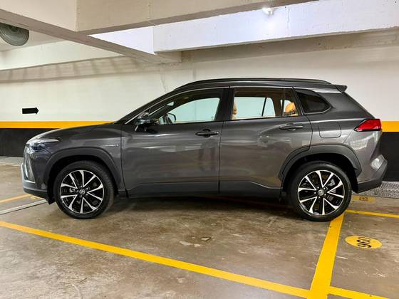 TOYOTA COROLLA CROSS 1.8 VVT-I HYBRID FLEX XRX CVT TOYOTA COROLLA CROSS 1.8 VVT-I HYBRID FLEX XRX CVT